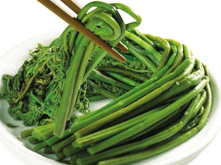 吃蕨菜有什么好处？蕨菜的营养价值、功效与作用