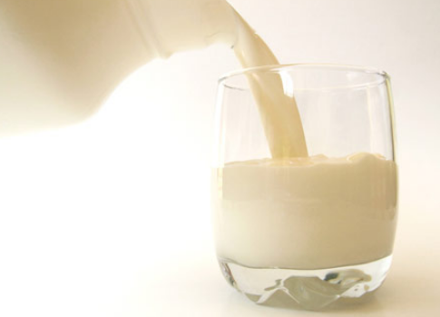 喝哪种牛奶好？低脂牛奶和脱脂牛奶的区别
