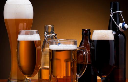 适量喝啤酒有益健康 过度饮用有6大危害 