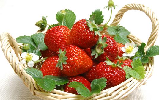 为什么说吃草莓可以美容