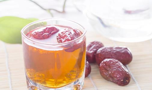 红枣泡水的八大禁忌 健康美容养生的红枣食谱