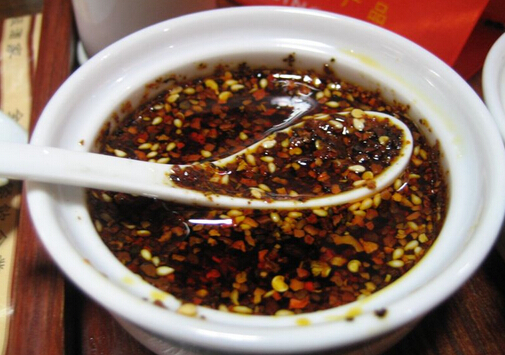 陕西凉皮辣椒油的做法-辣椒油的功效与禁忌