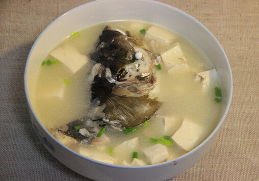 鱼头豆腐汤的做法-鱼头豆腐汤怎么做？