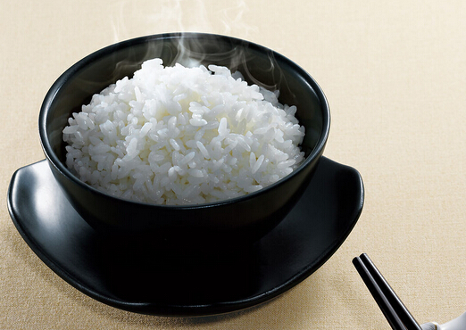 加酒蒸米饭法让米饭更香-教你做出喷香米饭
