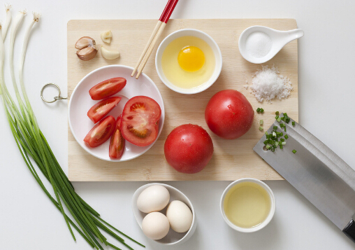 西红柿和鸡蛋的营养价值-番茄炒蛋的做法