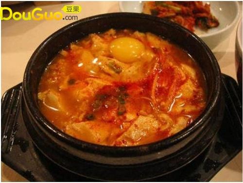 韩国泡菜汤的做法  韩国金枪鱼泡菜汤的做法