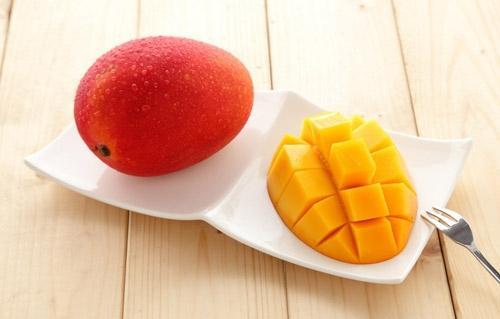 芒果的功效与作用，芒果有益胃、止呕、止晕的功效  芒果功效作用与主治