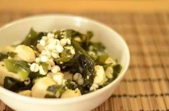 昆布海藻煲黄豆汤的做法及营养价值