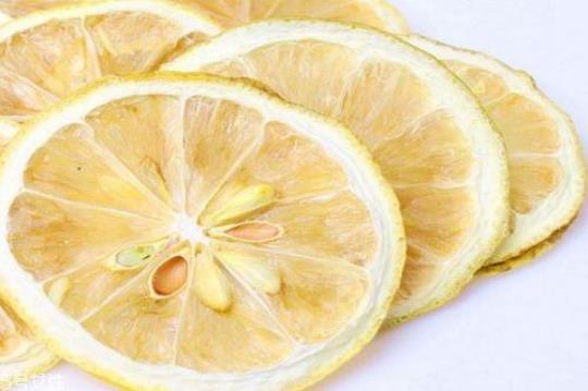 新鲜柠檬与干柠檬有哪些作用？