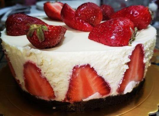草莓乳酪蛋糕的营养价值是什么