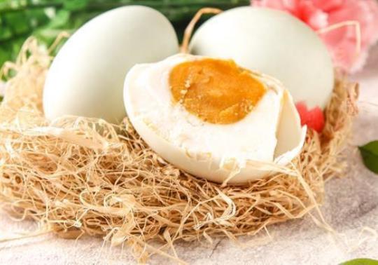 鸭蛋和鸡蛋的营养成分