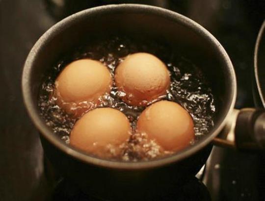 鸡蛋用开水冲营养价值