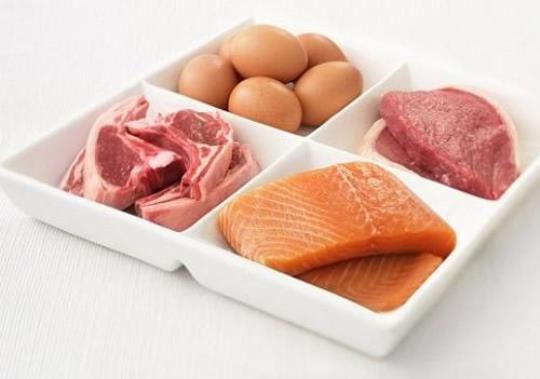 含铁和蛋白质的食物有哪些呢？