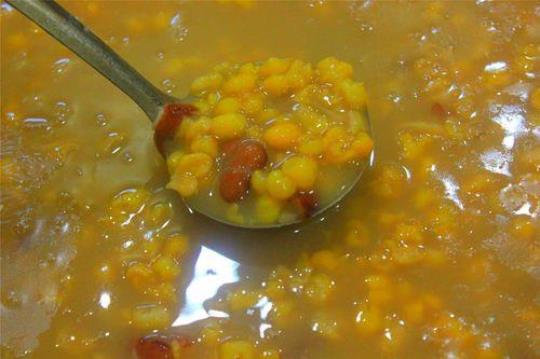 玉米渣子粥——健康的粗粮