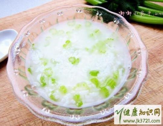 芹菜粳米粥要怎么做？