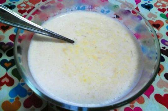 牛奶玉米粥的做法