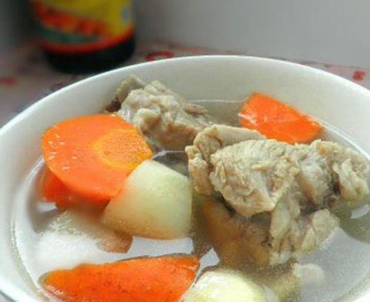 冬季美食——葫萝卜排骨汤
