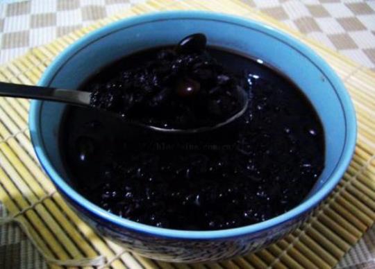 黑豆芝麻黑米粥的作用