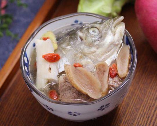 鱼头天麻汤做法