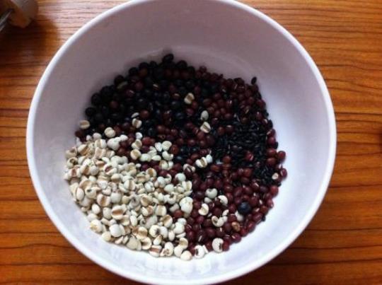 黑豆薏米粥的做法是什么