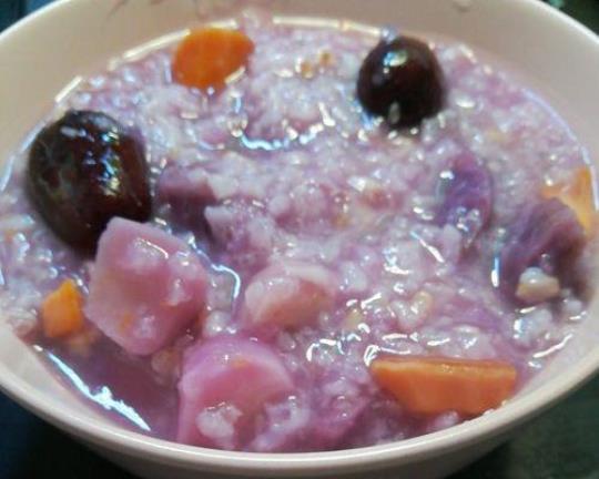 莲子紫薯粥的功效