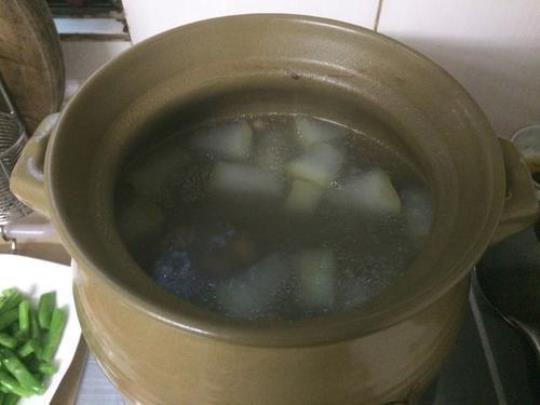 龙骨冬瓜汤的做法