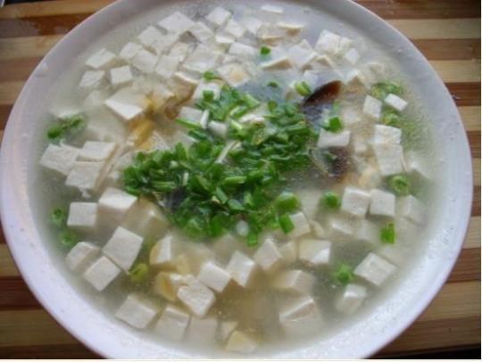 皮蛋豆腐汤的做法步骤