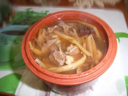 猪肝黄花菜汤的做法