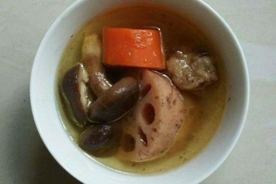 香菇红萝卜汤的做法