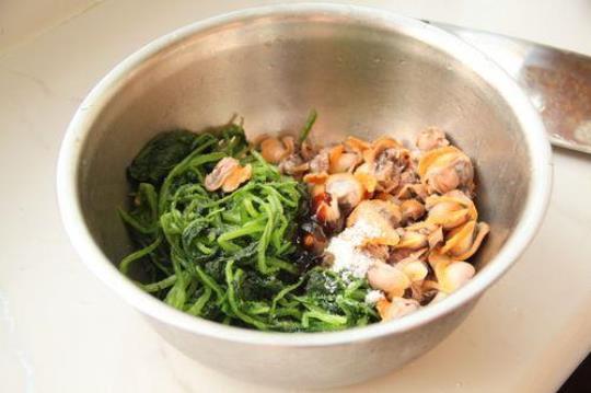 菠菜蚬子汤的简单做法