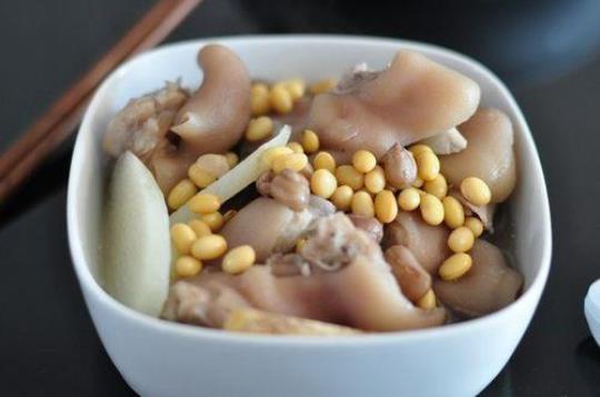 猪蹄豆类汤怎么做呢