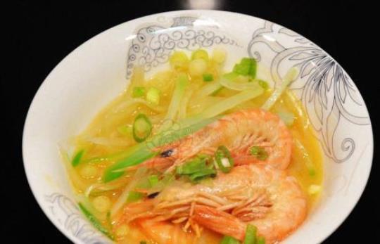 虾仁海鲜汤的做法