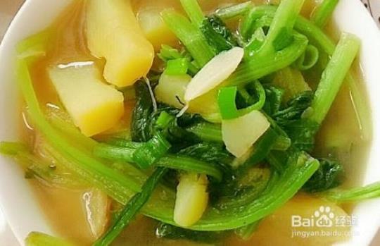 小白菜炖土豆汤的做法
