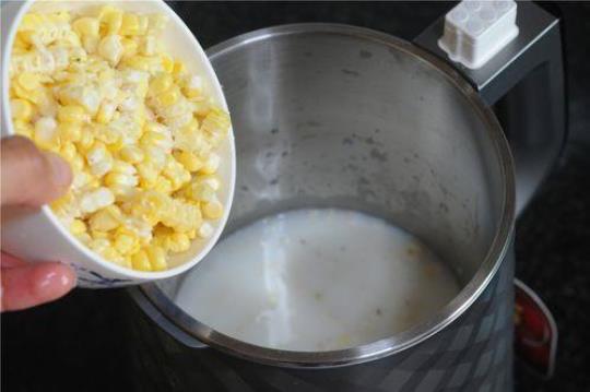 牛奶玉米汤的做法