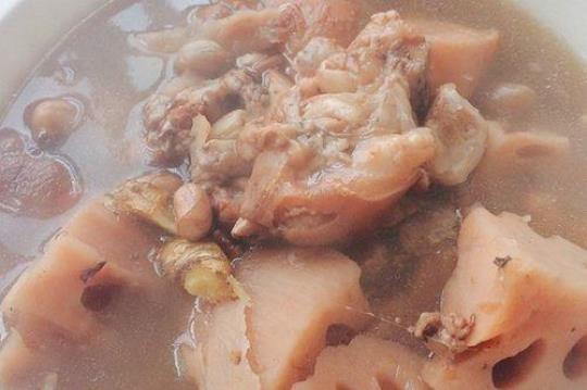 猪手莲藕汤的做法是什么