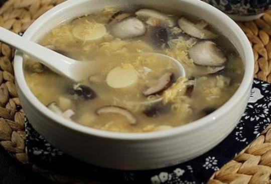 蘑菇三鲜汤的做法是什么
