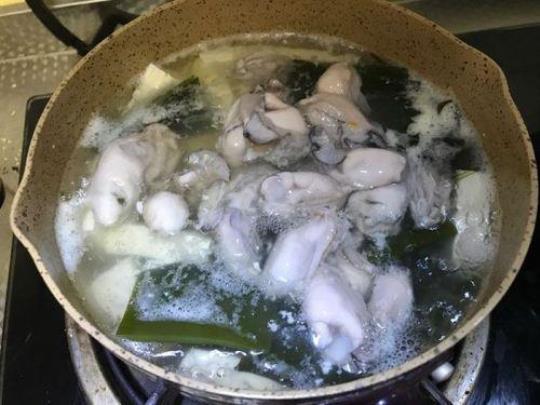 牡蛎海带汤的做法