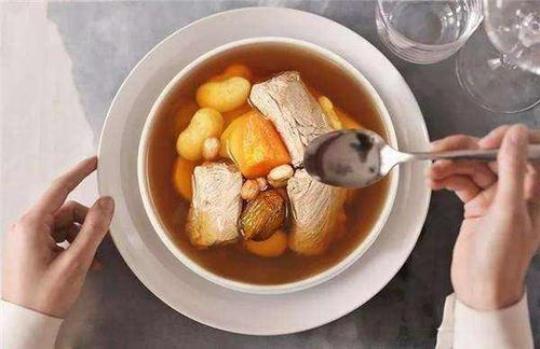 一般饭前喝汤会瘦吗