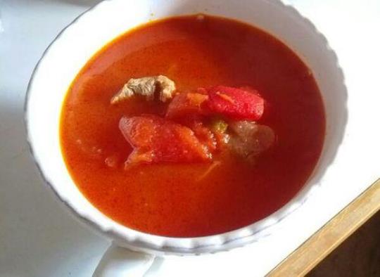 西红柿大骨汤的真确做法是什么？