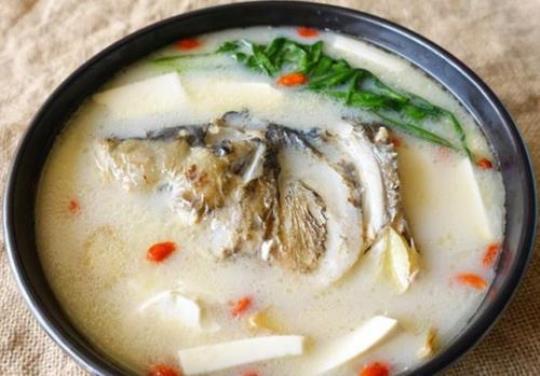 鲜淮山腐竹鱼头汤怎么做？