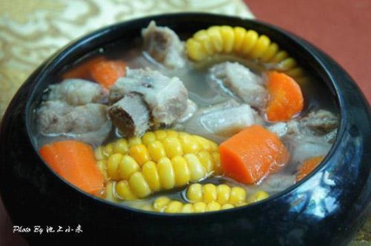 玉米胡萝卜排骨汤的做法及做法提示