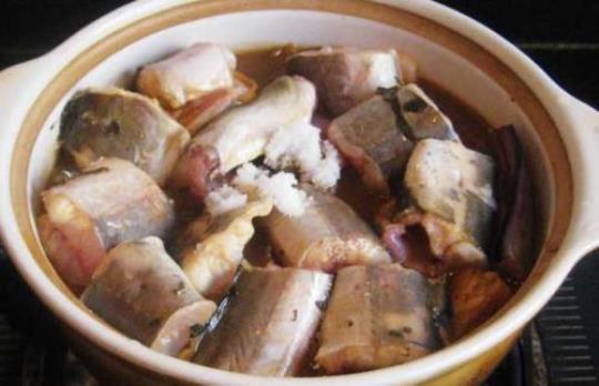 清炖鳗鱼汤的做法