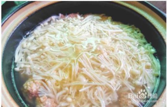 酸辣金针菇汤的做法