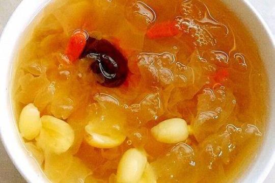 红枣枸杞银耳莲子汤怎么做呢