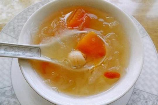 银耳木瓜汤的做法是什么？