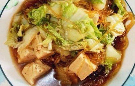 白菜豆腐粉条汤的做法有哪些？