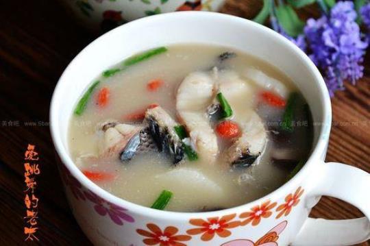 砂锅鱼汤的做法 原来是如此的简单！