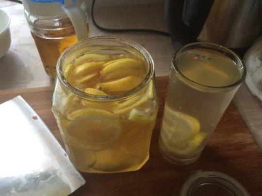 柠檬红茶蜂蜜的做法