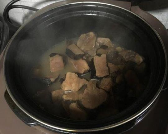 土茯苓煲汤的做法有哪些？