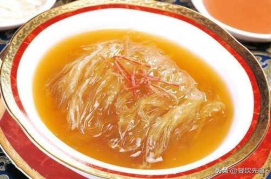 鱼翅煲汤的做法有哪些？